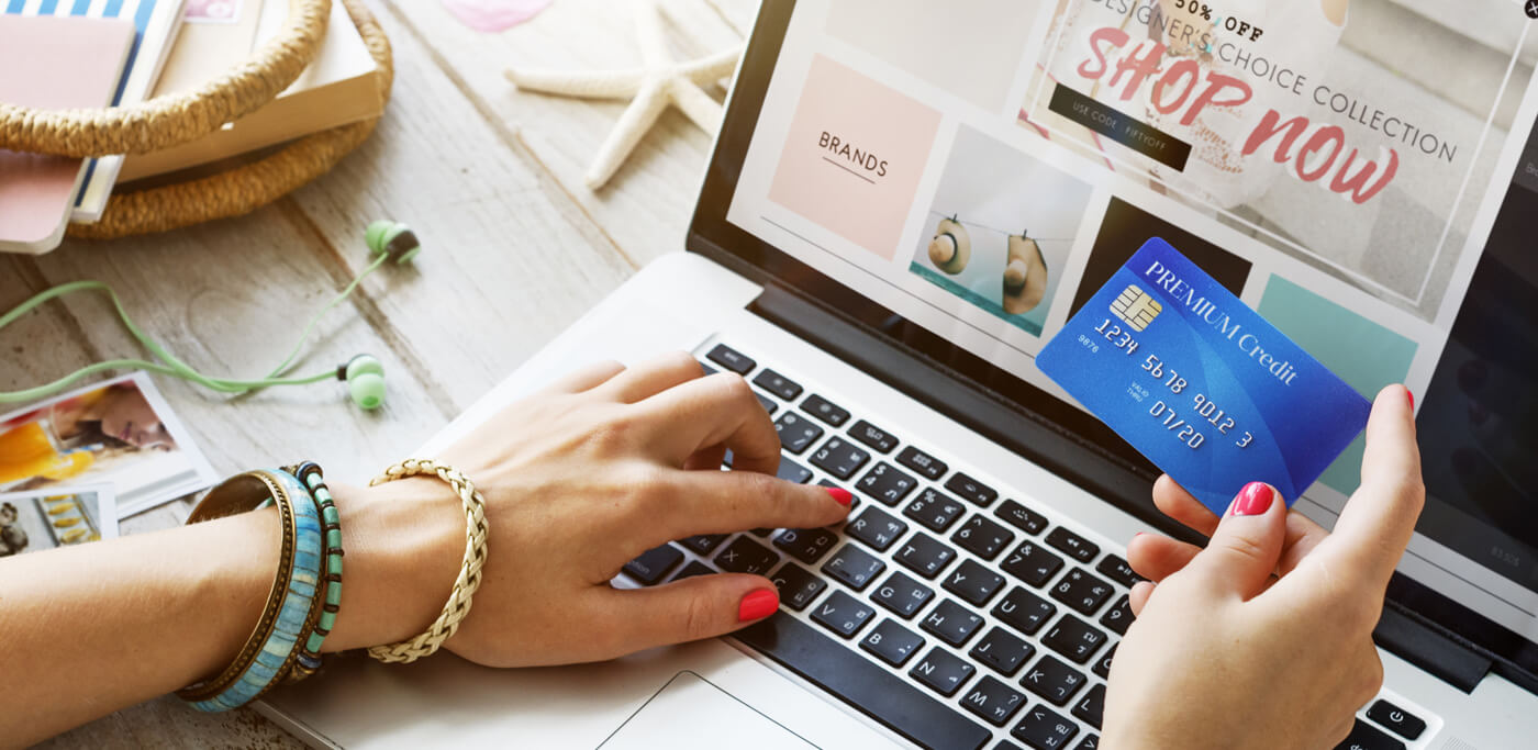 Online shopping on credit card
